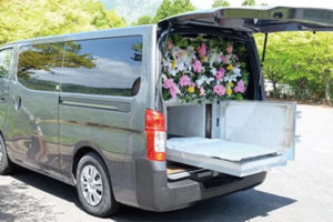 最新の火葬車を使用